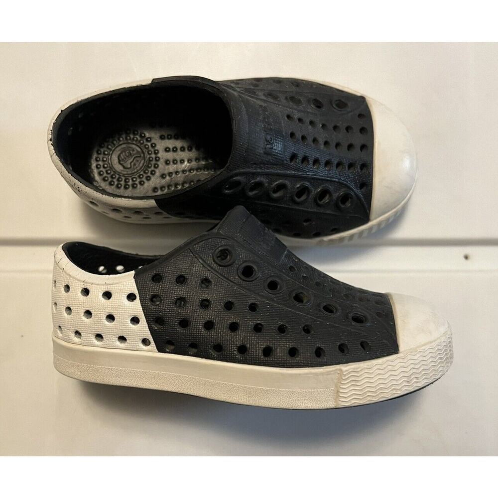Native Jefferson Slip On Rubber Shoes Childrens Size C5 Unisex Black/White Back